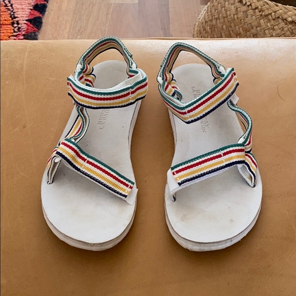 sandals hudson bay